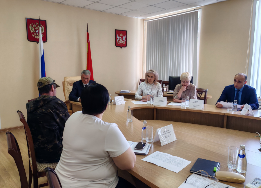Уполномоченный провел прием граждан в Боброве