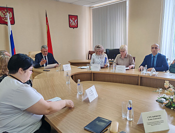 Уполномоченный провел прием граждан в Боброве